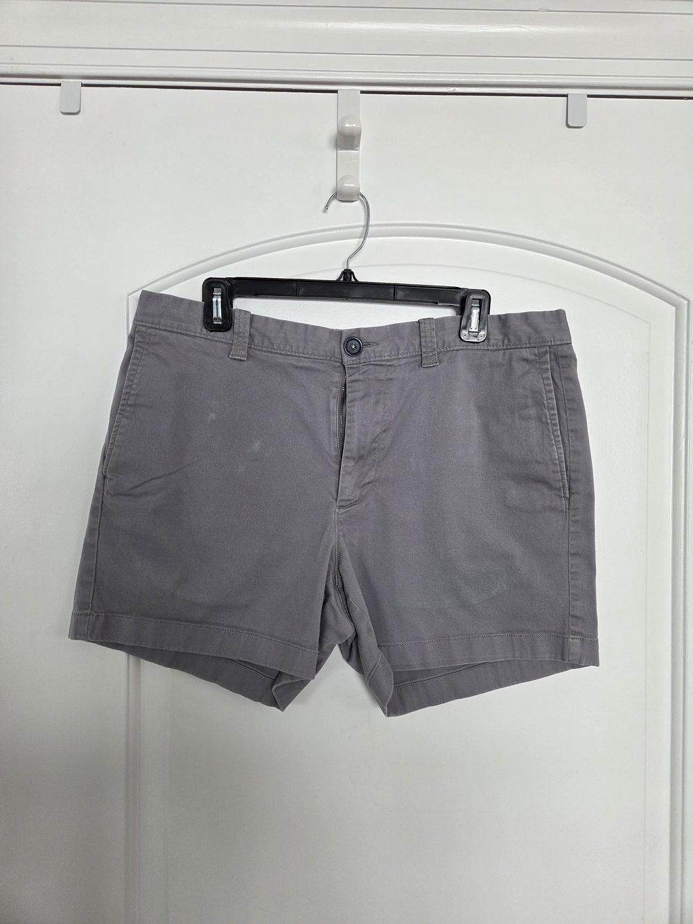 J. Crew Factory Men's Gray Flat Front Chino Shorts